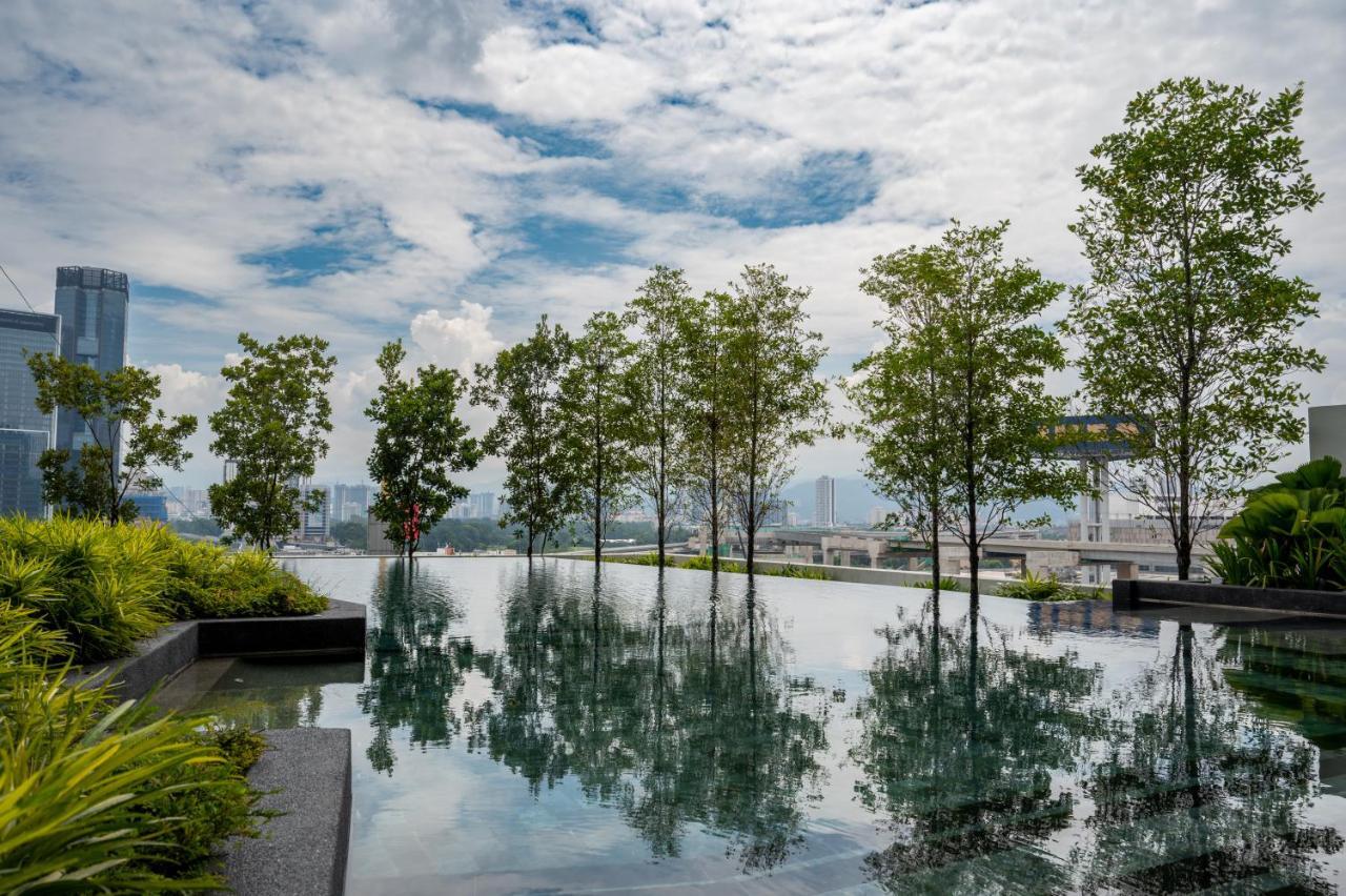 Greystone Continew Residensi Apartment Куала Лумпур Екстериор снимка