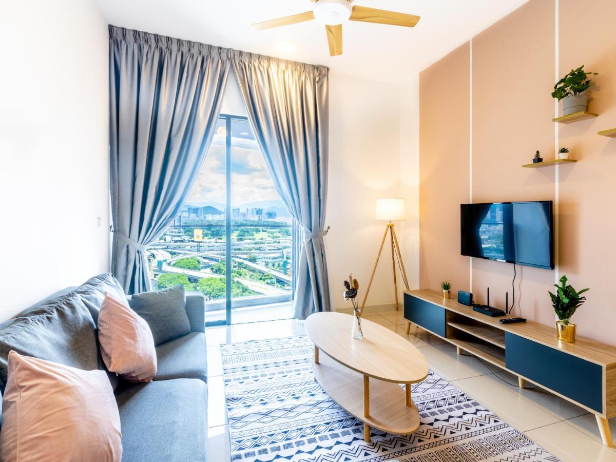 Greystone Continew Residensi Apartment Куала Лумпур Екстериор снимка
